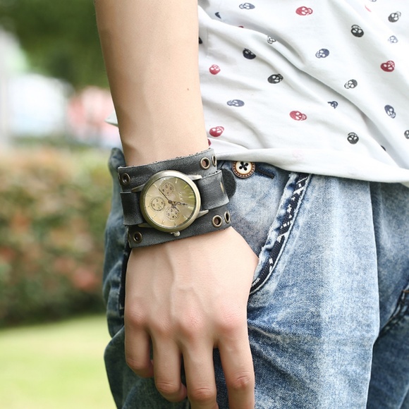 Punk Style Vintage Leather Mens Watch - Picture 3 of 4